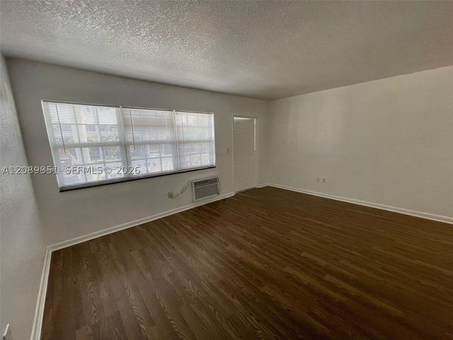 1471 NE 170th St 224A, North Miami Beach, FL 33162