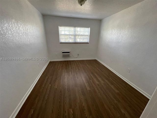 1471 NE 170th St 224A, North Miami Beach, FL 33162