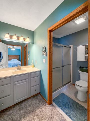 1150 S Greenfield Drive 1150, Freeport, IL 61032