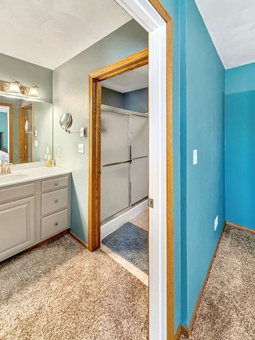 1150 S Greenfield Drive 1150, Freeport, IL 61032