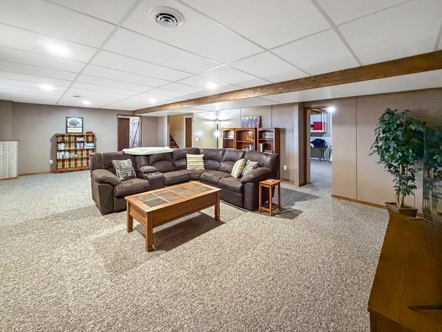 1150 S Greenfield Drive 1150, Freeport, IL 61032