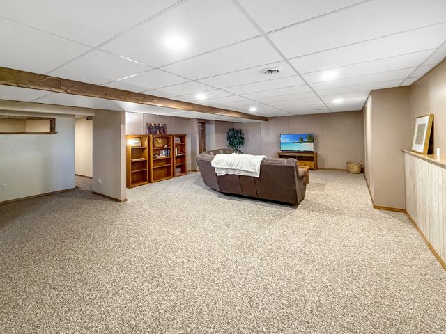 1150 S Greenfield Drive 1150, Freeport, IL 61032