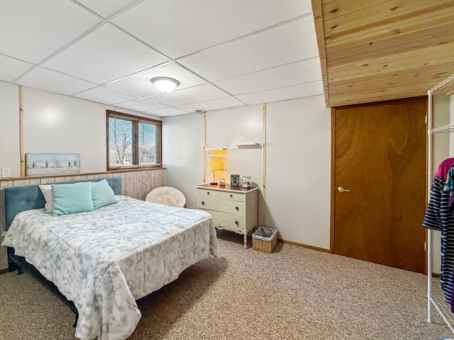 1150 S Greenfield Drive 1150, Freeport, IL 61032