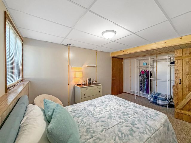 1150 S Greenfield Drive 1150, Freeport, IL 61032