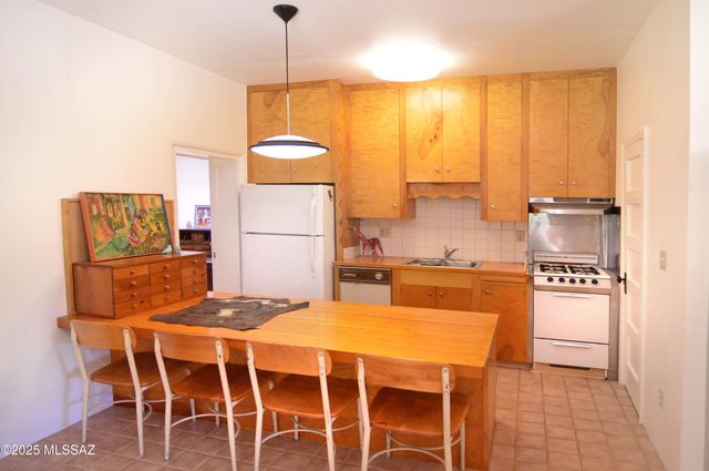 348 Pennsylvania Avenue, Patagonia, AZ 85624