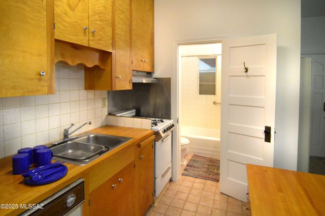 348 Pennsylvania Avenue, Patagonia, AZ 85624