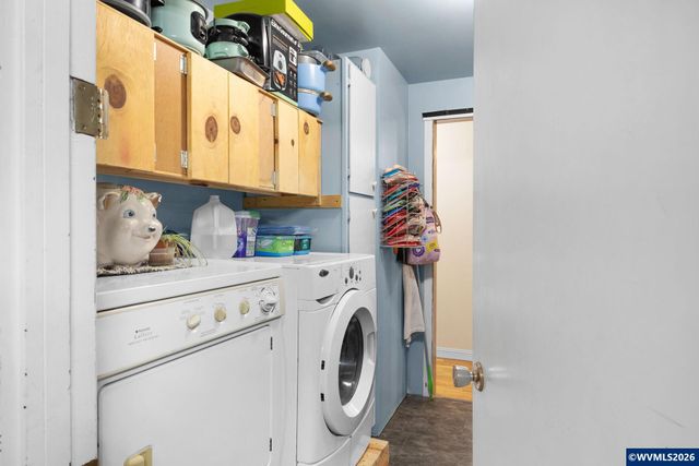 300 W Clackamas Cir, Woodburn, OR 97071