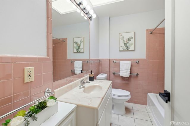2182 40th Avenue, San Francisco, CA 94116