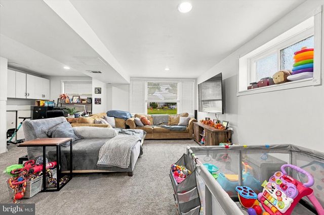2738 ROSSITER AVE, Abington, PA 19001