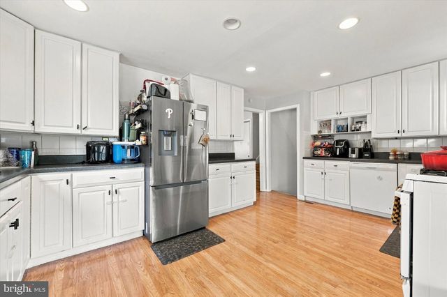 2738 ROSSITER AVE, Abington, PA 19001
