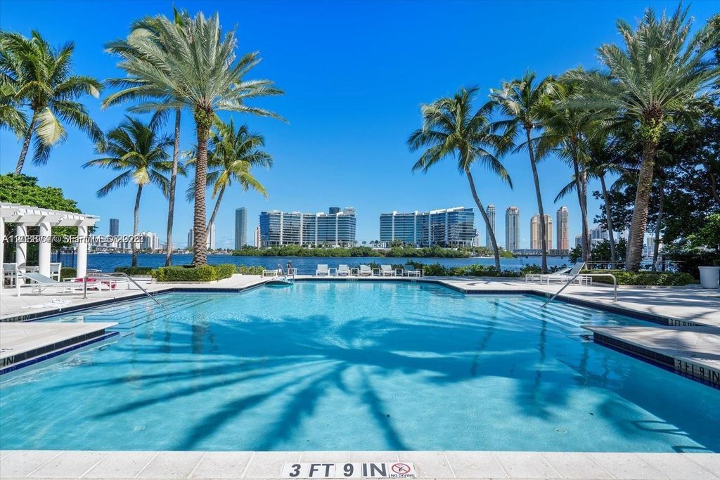 3125 NE 184th Street 1305, Aventura, FL 33160