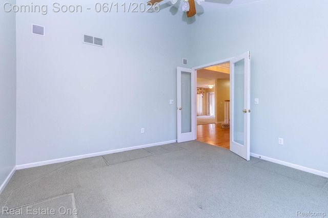 1459 Almond Drive, Troy, MI 48098