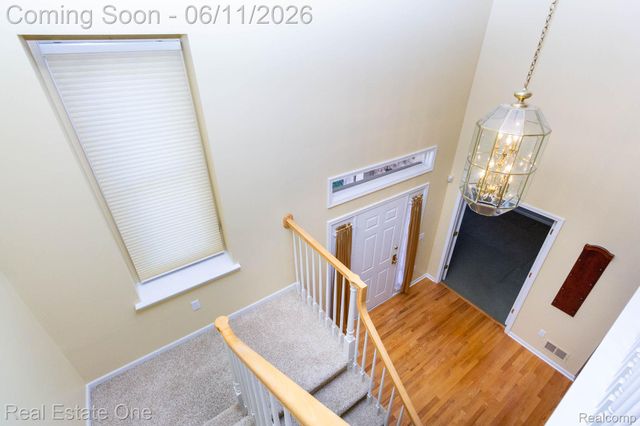 1459 Almond Drive, Troy, MI 48098