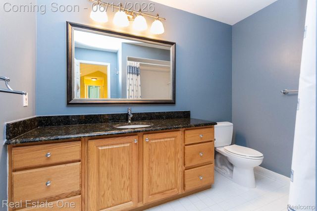 1459 Almond Drive, Troy, MI 48098