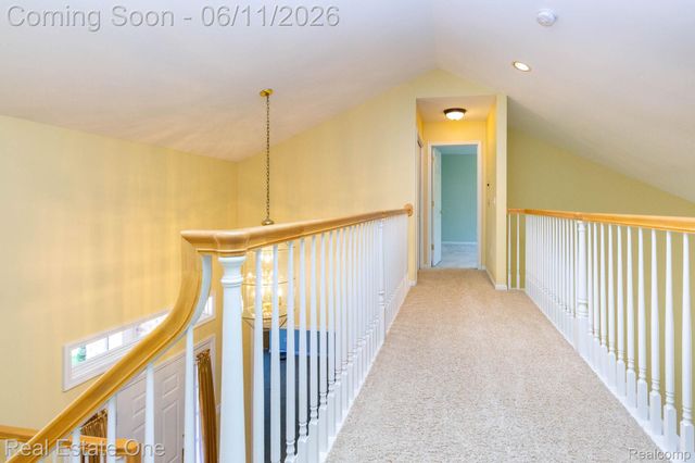 1459 Almond Drive, Troy, MI 48098