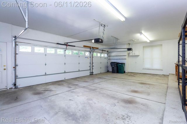 1459 Almond Drive, Troy, MI 48098