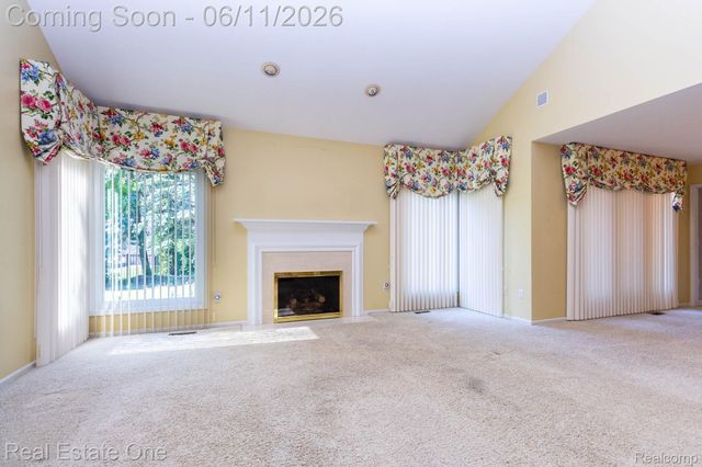 1459 Almond Drive, Troy, MI 48098