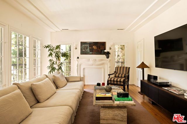 361 S Doheny Drive, Beverly Hills, CA 90211
