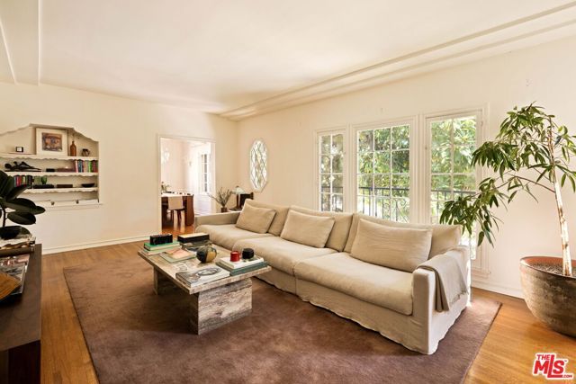 361 S Doheny Drive, Beverly Hills, CA 90211