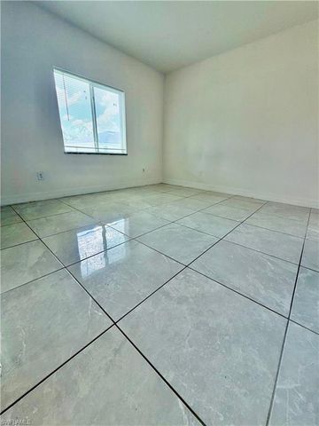 4651 27th ST SW, Lehigh Acres, FL 33973