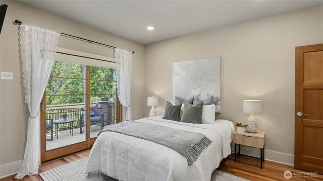 13730 Main Street, Bellevue, WA 98005