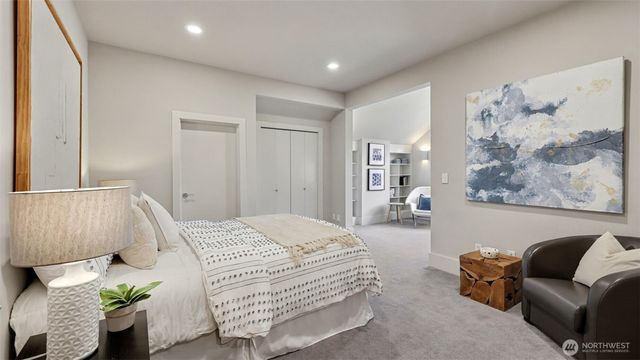 13730 Main Street, Bellevue, WA 98005