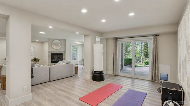 13730 Main Street, Bellevue, WA 98005