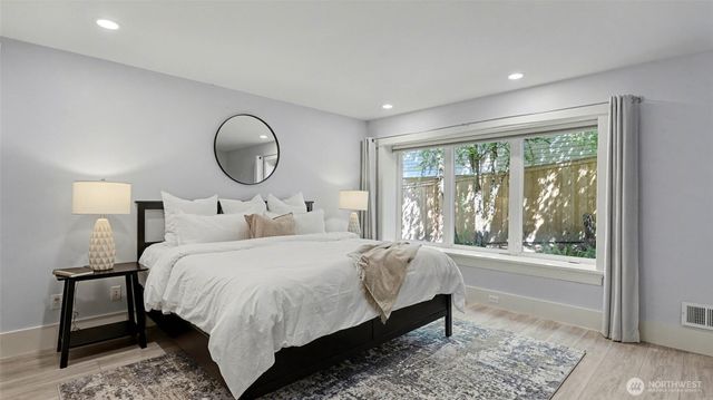 13730 Main Street, Bellevue, WA 98005