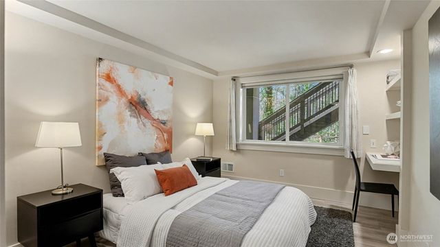 13730 Main Street, Bellevue, WA 98005