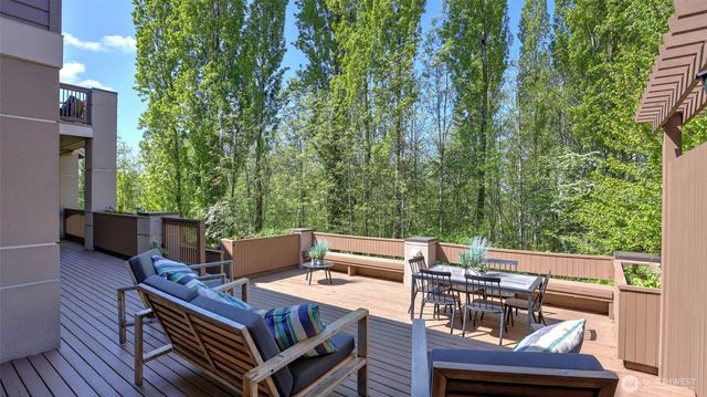 13730 Main Street, Bellevue, WA 98005