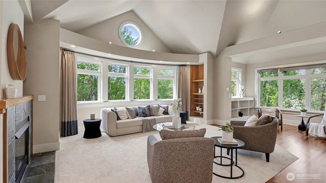 13730 Main Street, Bellevue, WA 98005