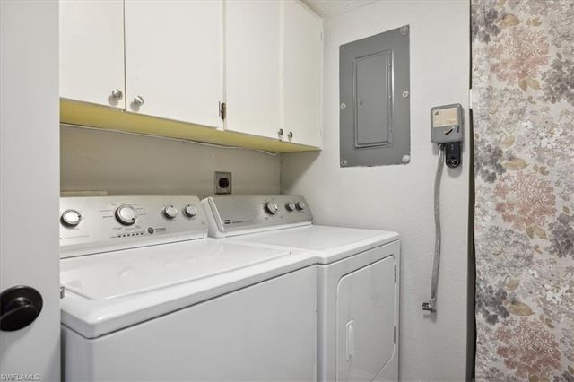 4231 SE 19th PL 1J, Cape Coral, FL 33904