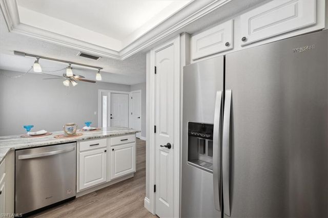 4231 SE 19th PL 1J, Cape Coral, FL 33904