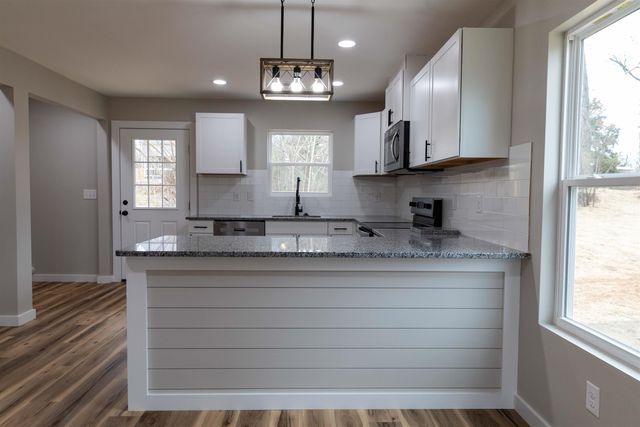 121 S Middle St, Spartanburg, SC 29307