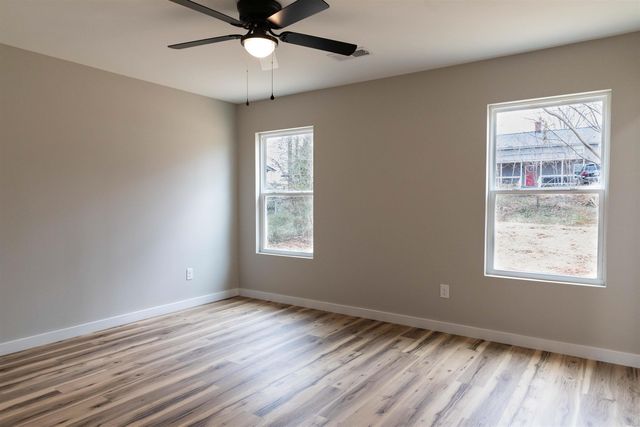 121 S Middle St, Spartanburg, SC 29307