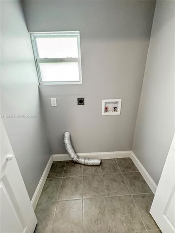 4133 SW 52nd Street, Dania Beach, FL 33314