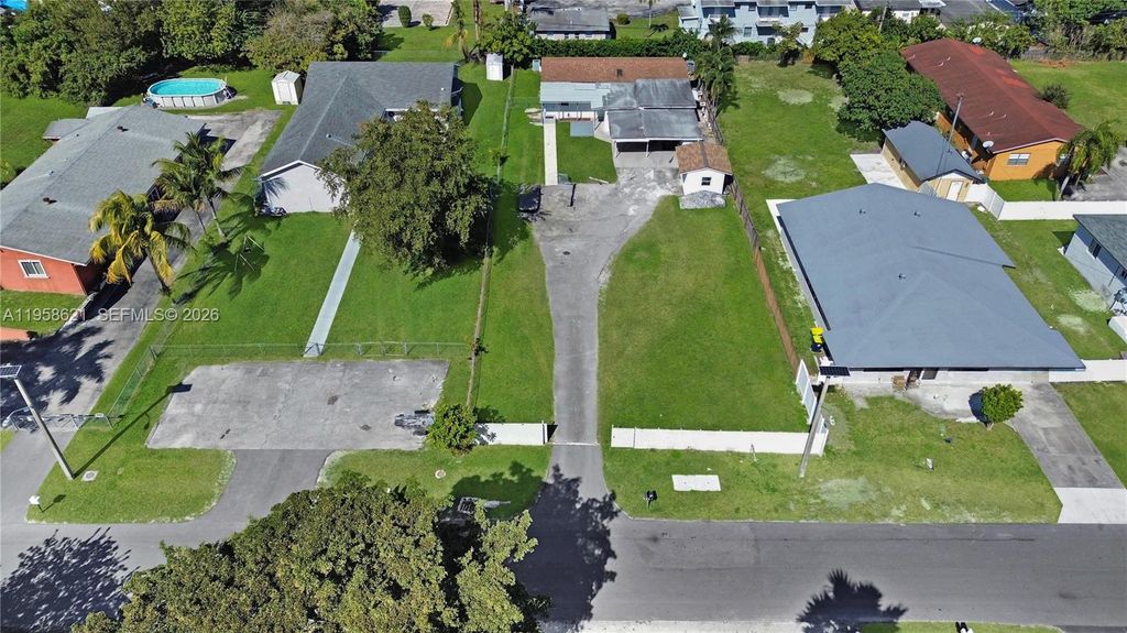 4133 SW 52nd Street, Dania Beach, FL 33314