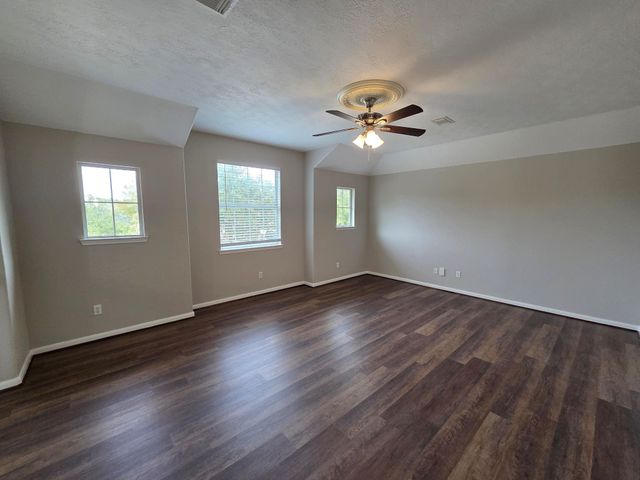 20782 Oakhurst Trails Drive, Porter, TX 77365