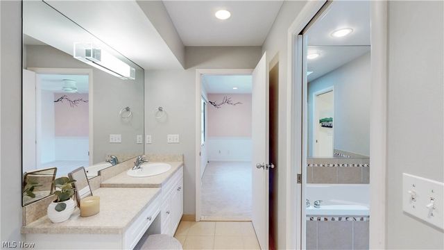 3939 Beechmont Trail, Orange, OH 44122