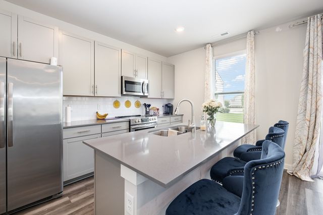 1704 Lannister Ave, Murfreesboro, TN 37128