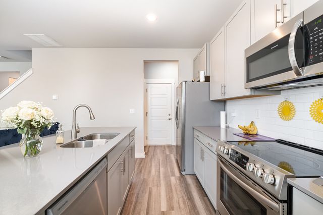 1704 Lannister Ave, Murfreesboro, TN 37128