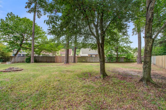 104 Seavington Court, Summerville, SC 29485
