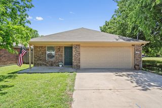 1202 E Avenue F, Lampasas, TX 76550