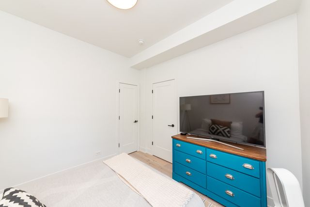 1336 W Bryn Mawr Avenue 3F, Chicago, IL 60660