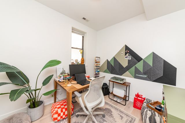 1336 W Bryn Mawr Avenue 3F, Chicago, IL 60660