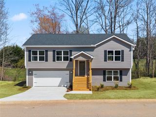 226 Highland Pointe Drive, Alto, GA 30510