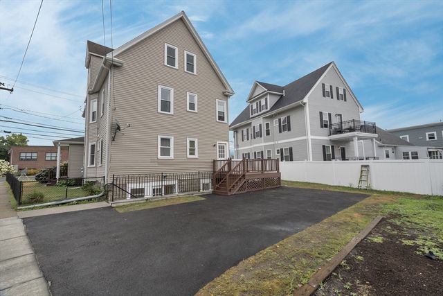 71 Cypress St 1, Watertown, MA 02472