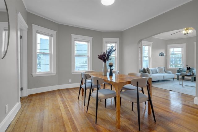 71 Cypress St 1, Watertown, MA 02472