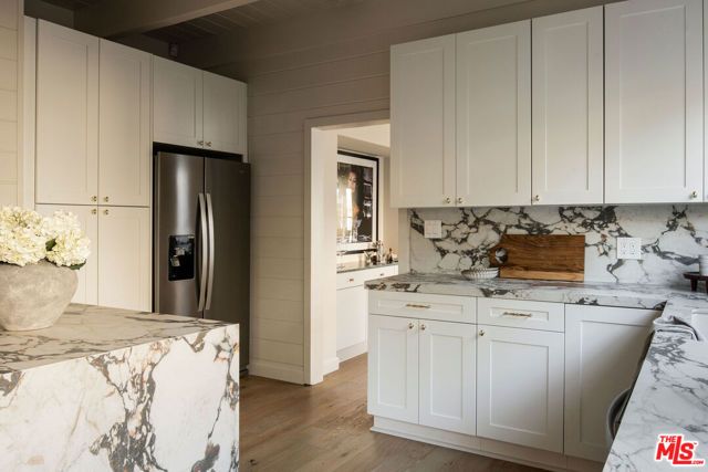 1208 S La Jolla Avenue, Los Angeles, CA 90035