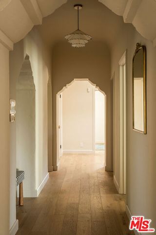 1208 S La Jolla Avenue, Los Angeles, CA 90035